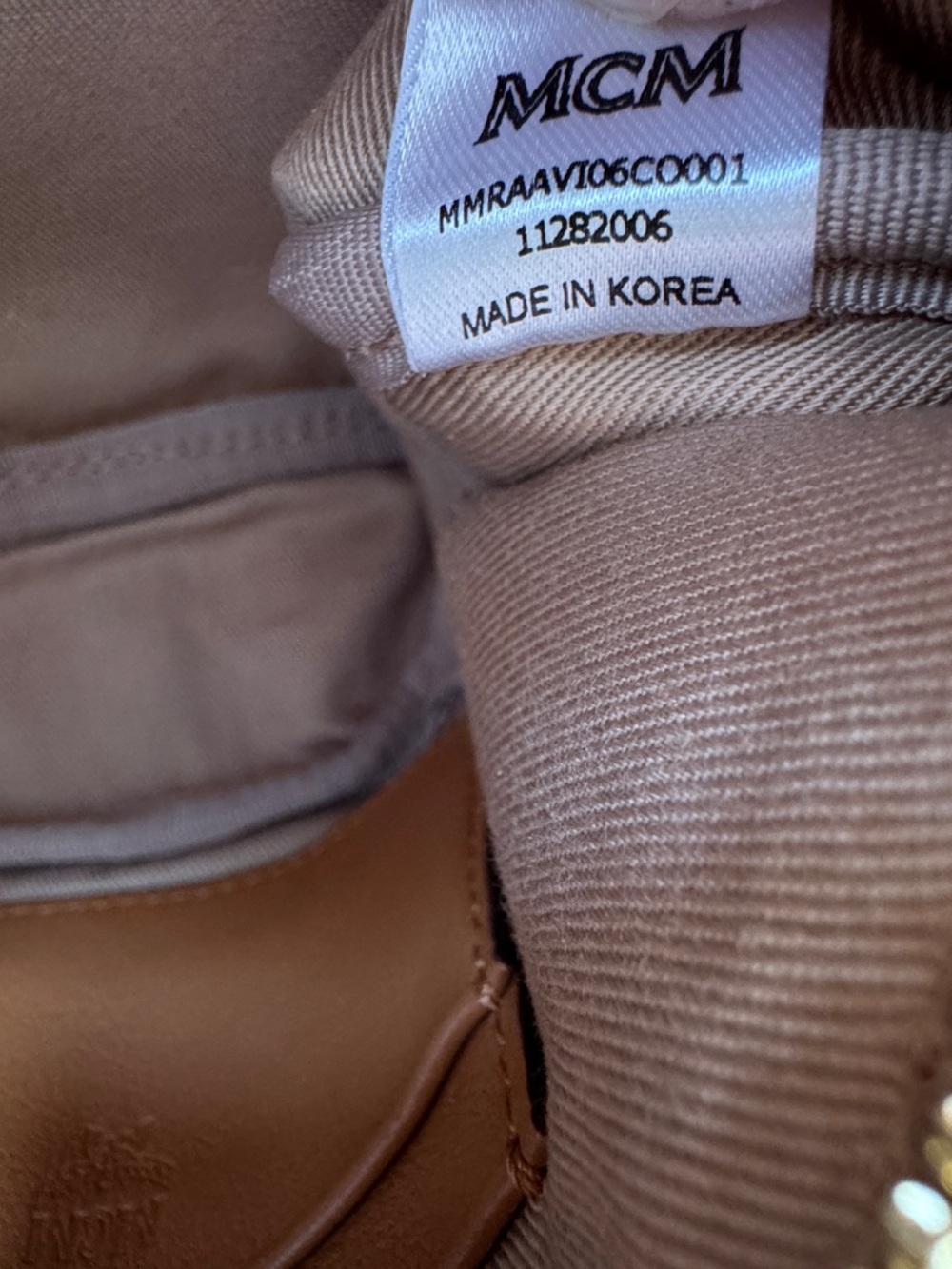 MCM Sling- Crossbody- Bum- Belt bag- All in one! - Picture 6 of 10